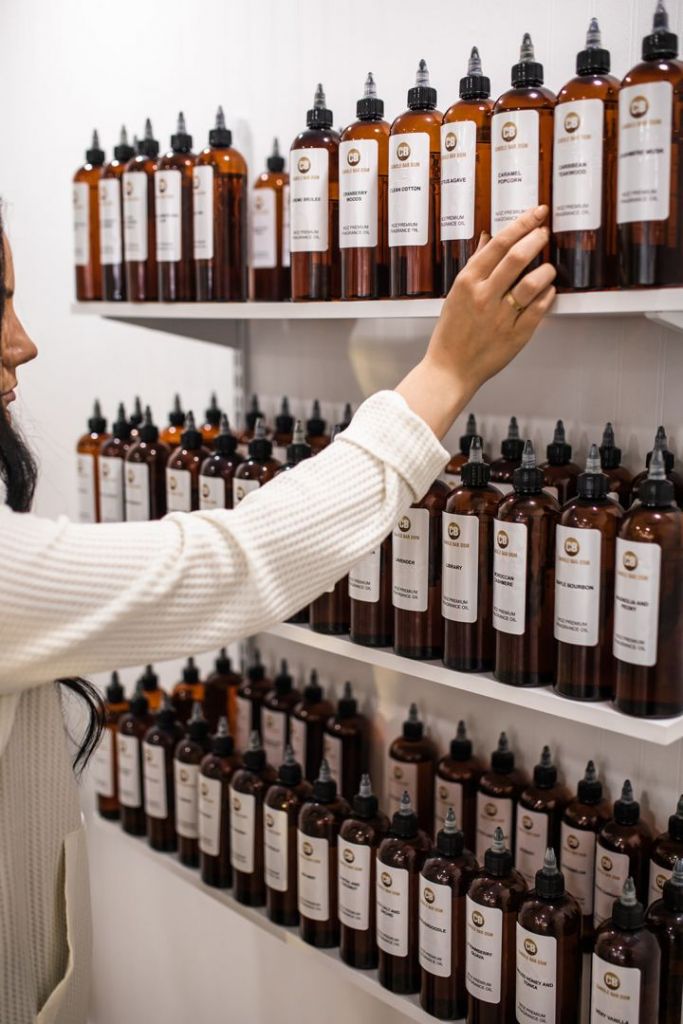 Meet Chloe Bratvold Owner of Candle Bar DSM & Preloved Luxe